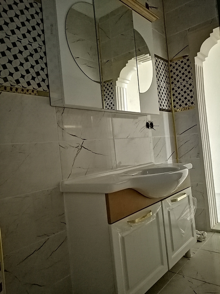 Banyo, Lavabo ve Duşakabin Büyük