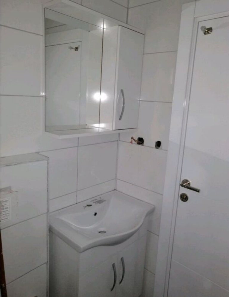 Banyo, Lavabo ve Duşakabin Büyük