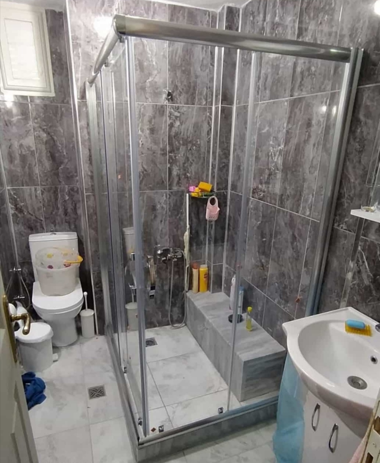 Banyo, Lavabo ve Duşakabin Büyük