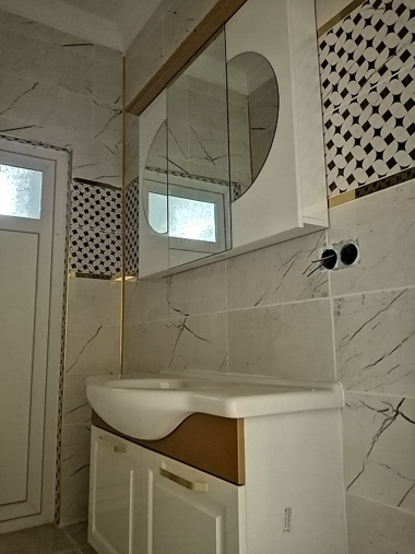 Banyo, Lavabo ve Duşakabin Küçük